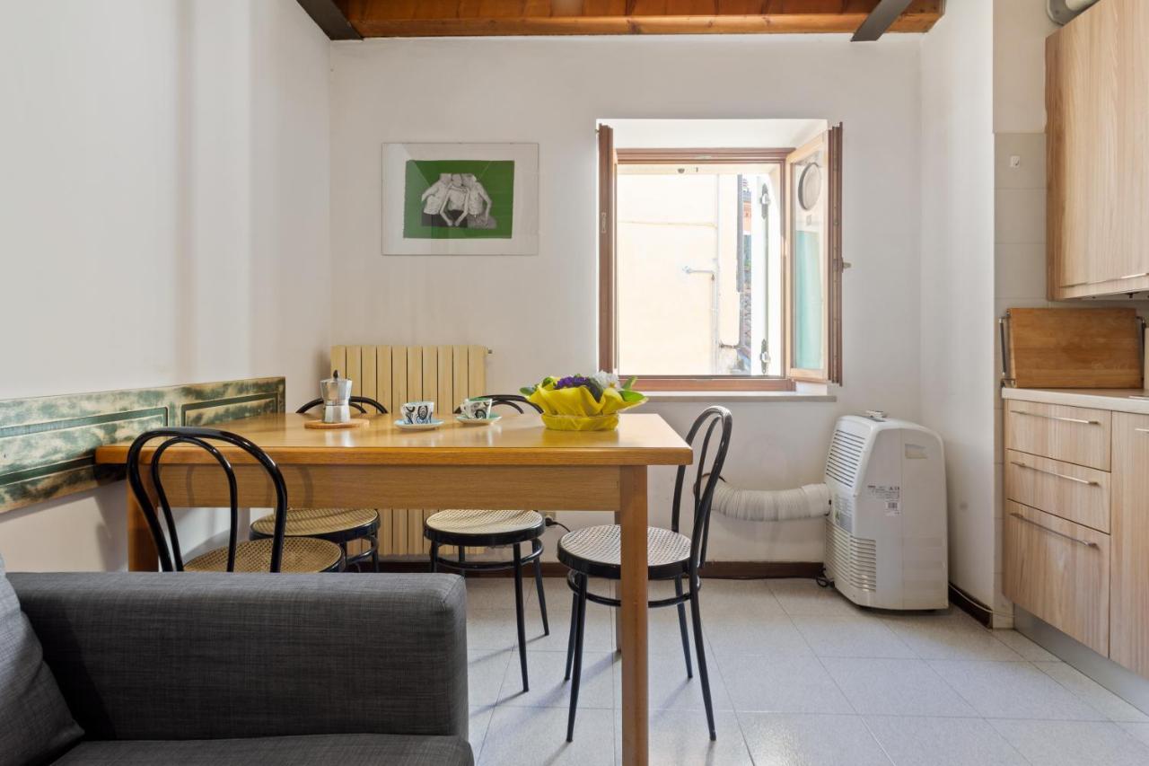 Apartamento Rione Carega - Affitti Brevi Italia